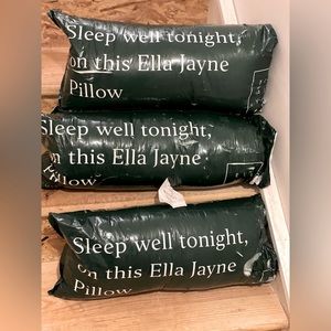 3 King Pillows Ella jayne Hotel Essentials White Gusseted Medium Density